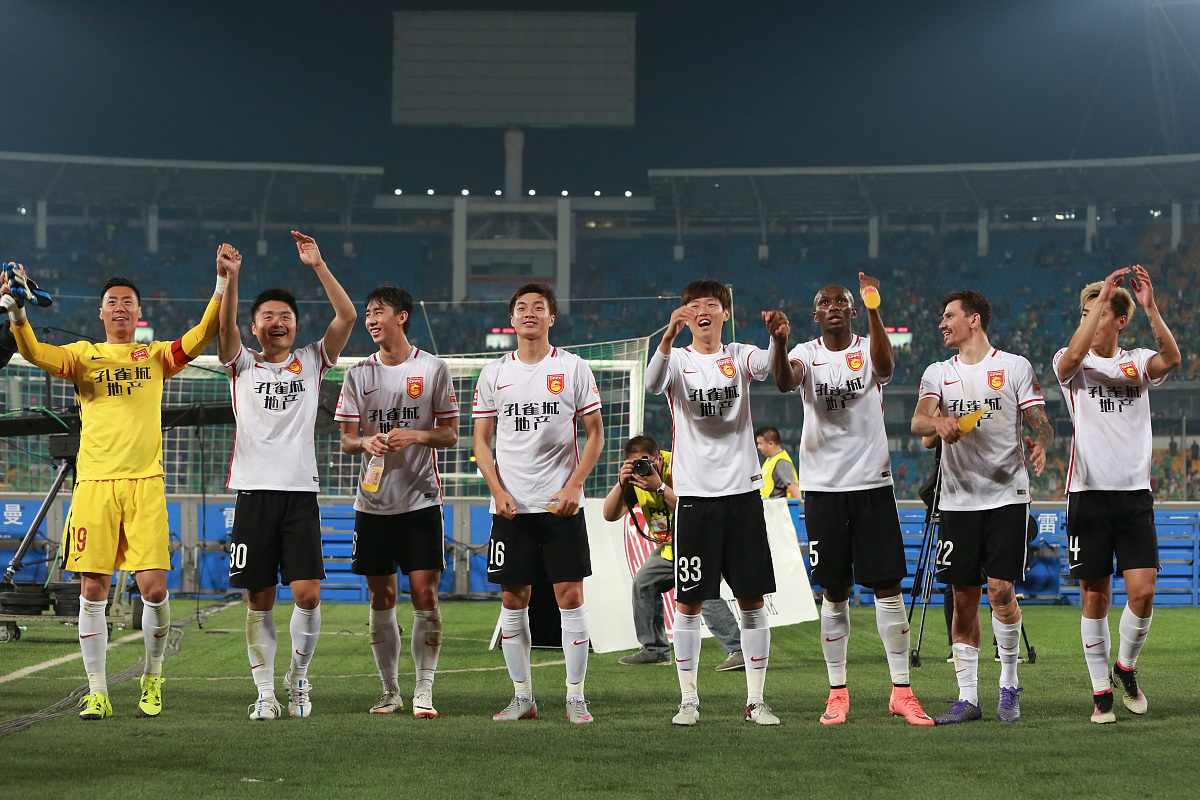 包含日本队在赛场上取得胜利的词条 包含日本队在赛场上取得胜利的词条