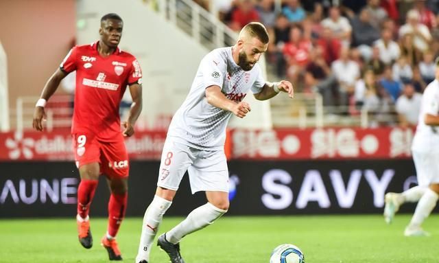 里昂客场击败第戎,继续豪取三分的简单介绍 里昂客场击败第戎,继续豪取三分的简单介绍