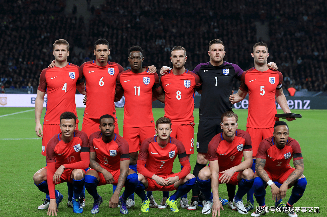 英格兰队大将出战国际赛事，备受瞩目