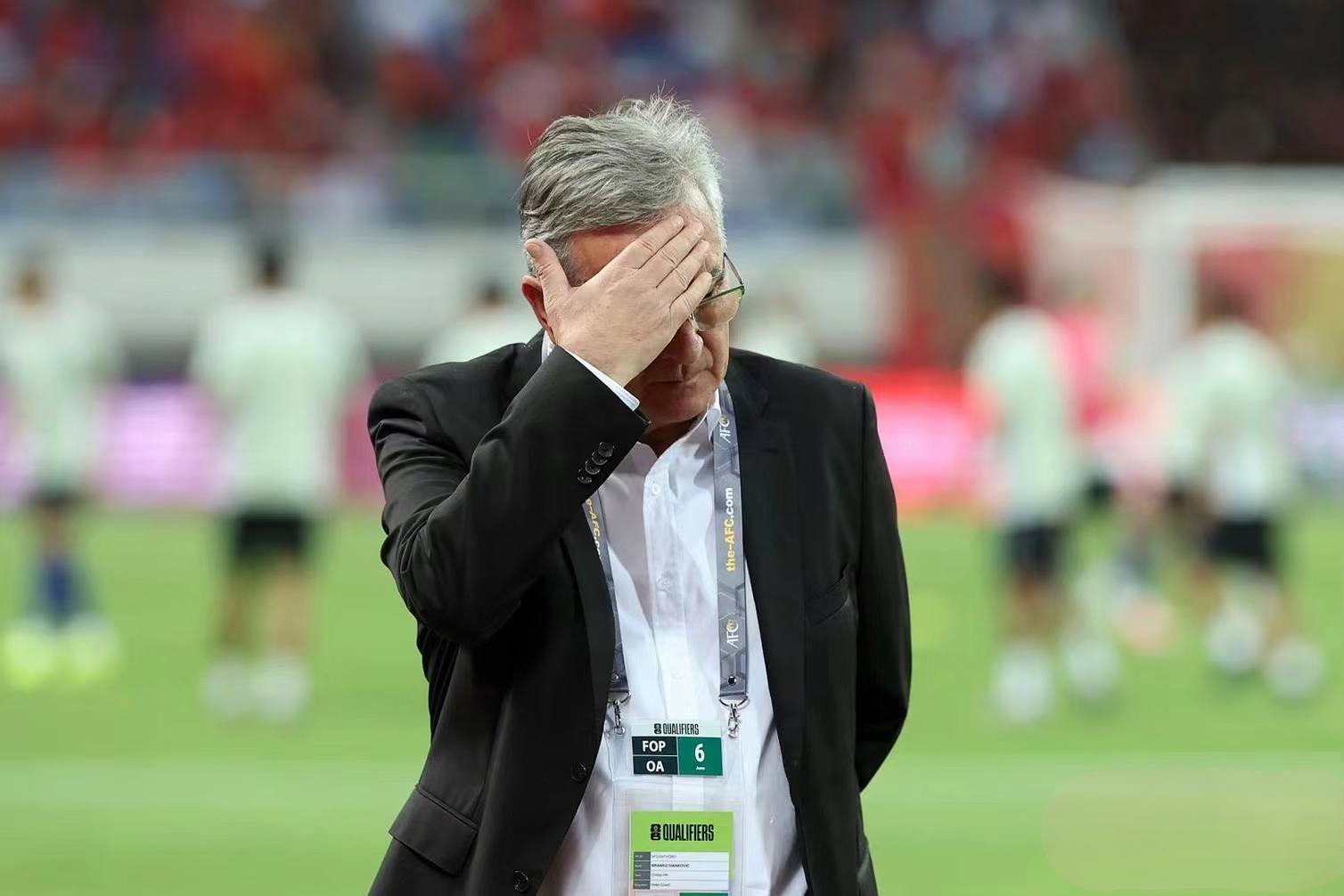 关于阿贾克斯球员受伤低迷,高层担忧的信息 关于阿贾克斯球员受伤低迷,高层担忧的信息