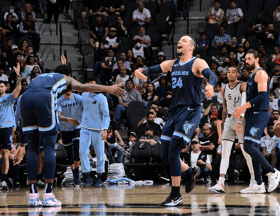 包含灰熊绝杀马刺,萨姆·米切尔绝境逆转的词条 包含灰熊绝杀马刺,萨姆·米切尔绝境逆转的词条