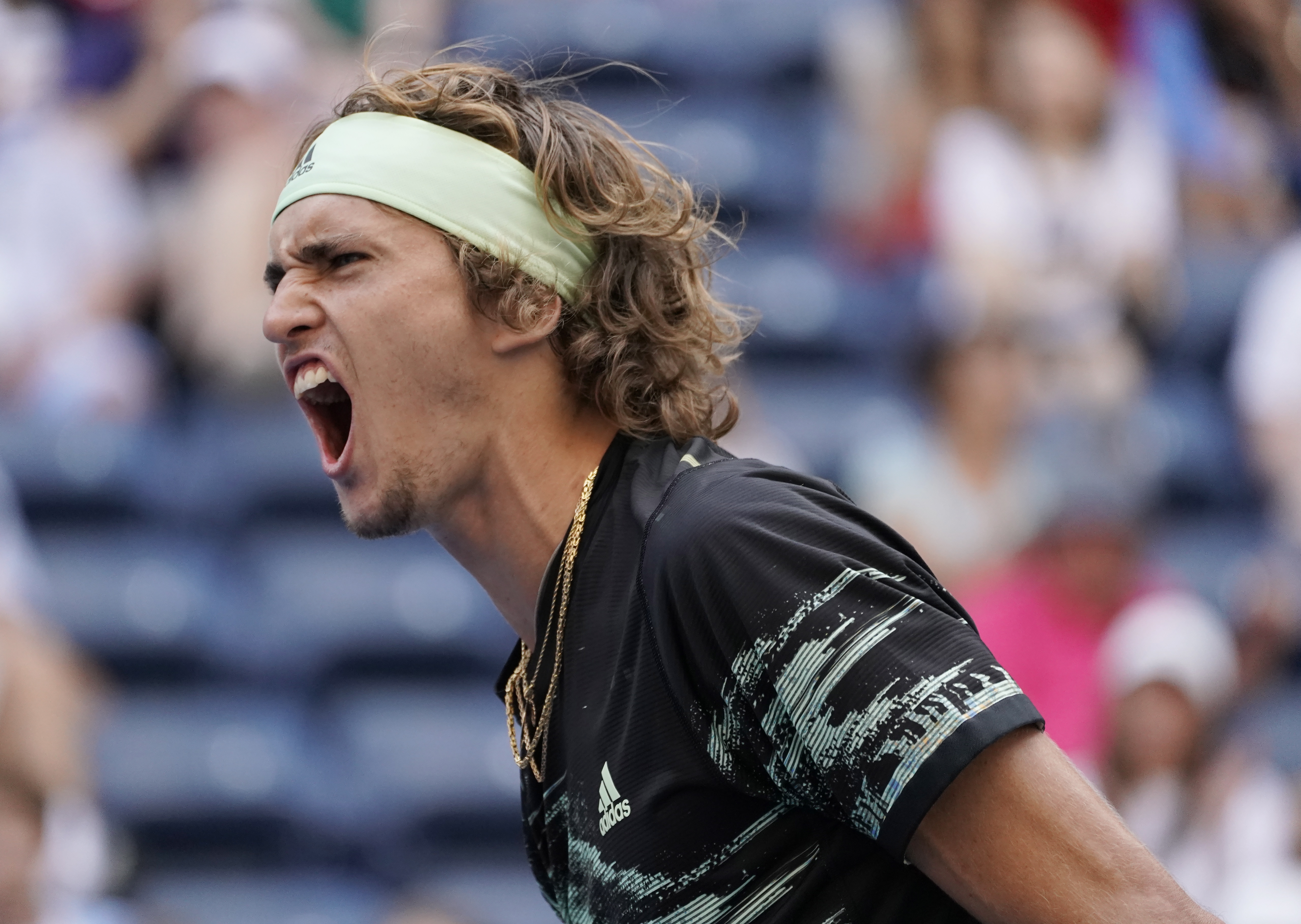 美网完胜法网,兹维列夫统治全场的简单介绍 美网完胜法网,兹维列夫统治全场的简单介绍