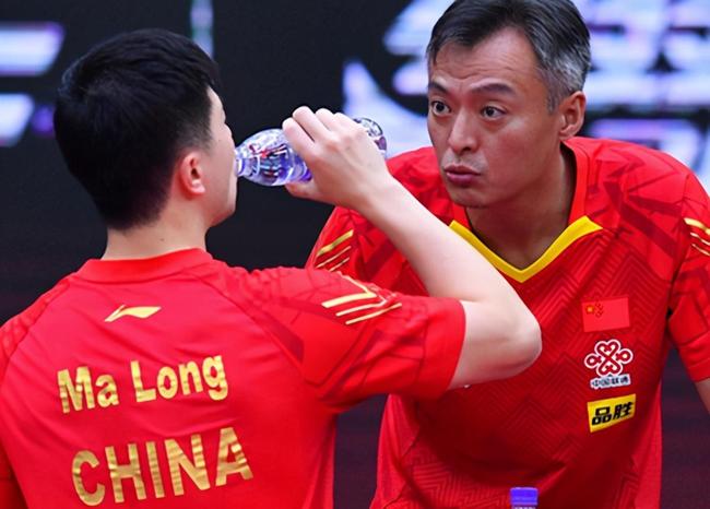 包含英格兰队鏖战葡萄牙队，马龙带队取胜的词条