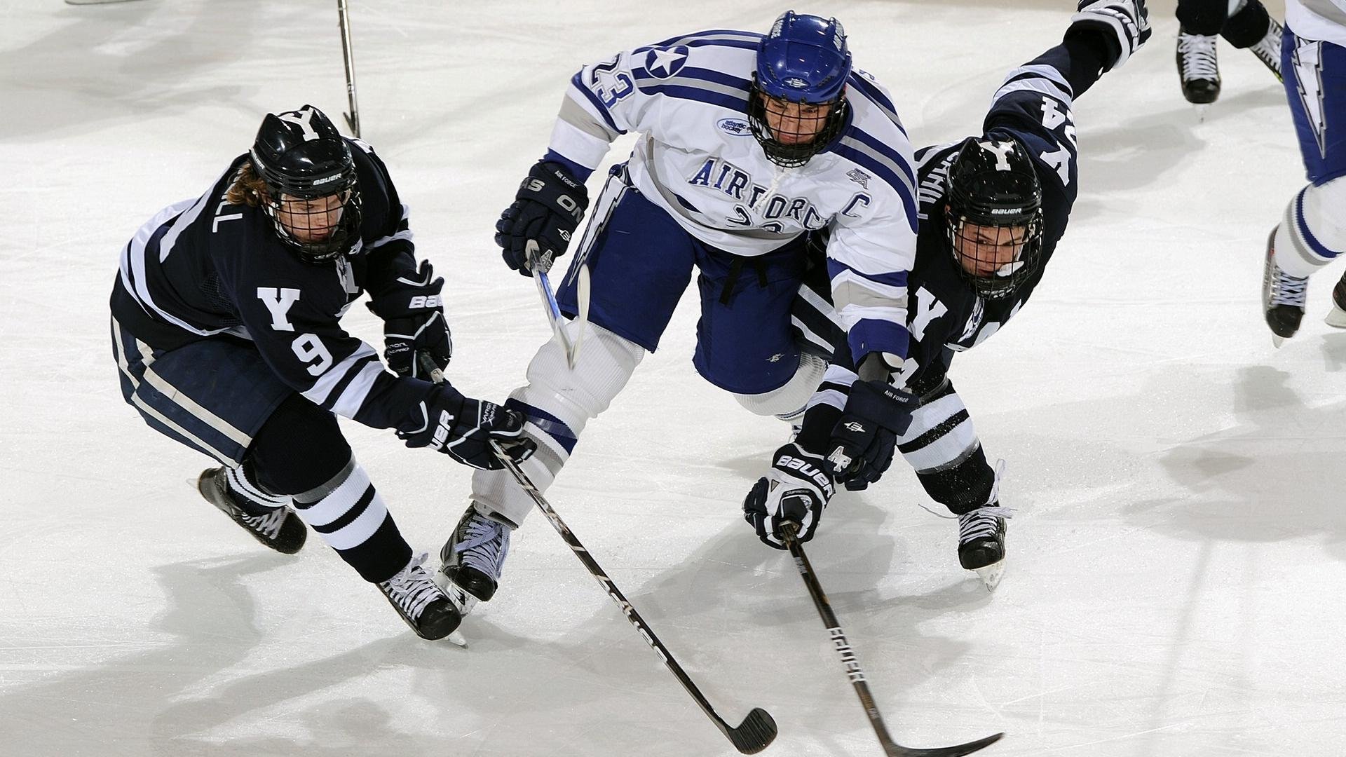 从诺坎普到科纳克里,皮克攻防转换艺术如何打穿几内亚足球思维