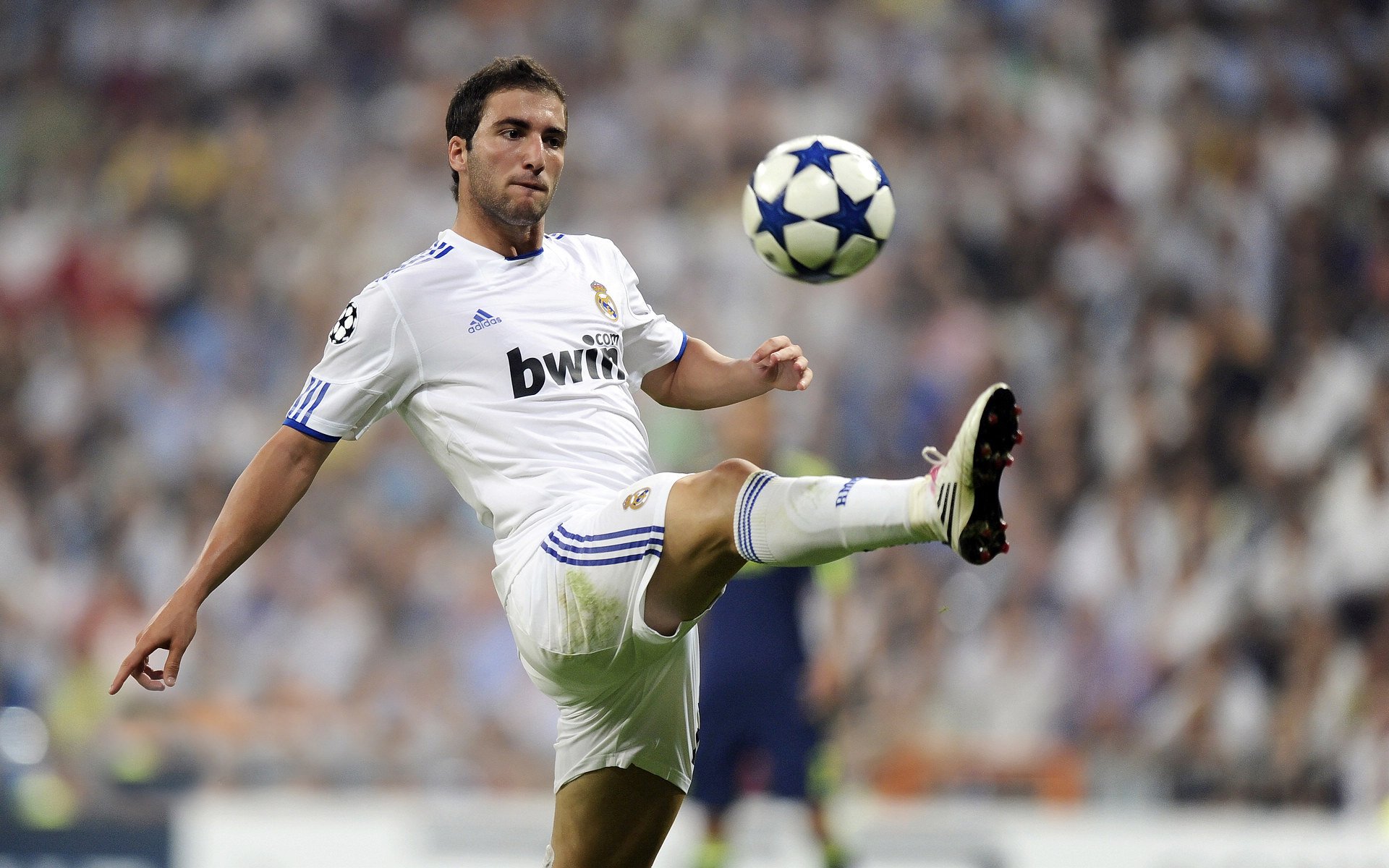 跨界主宰，从掘金决胜局到欧冠赛场，解读接管时刻的王者逻辑