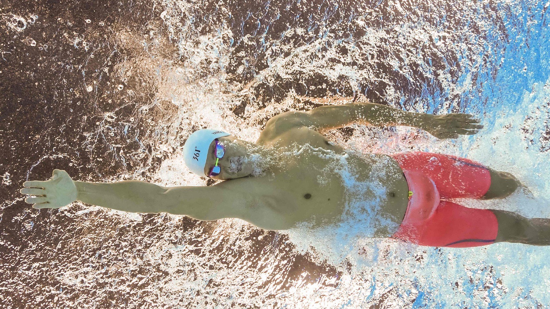 钢铁意志与旋转艺术，奥恰洛夫统治全场，德国队力克法国队