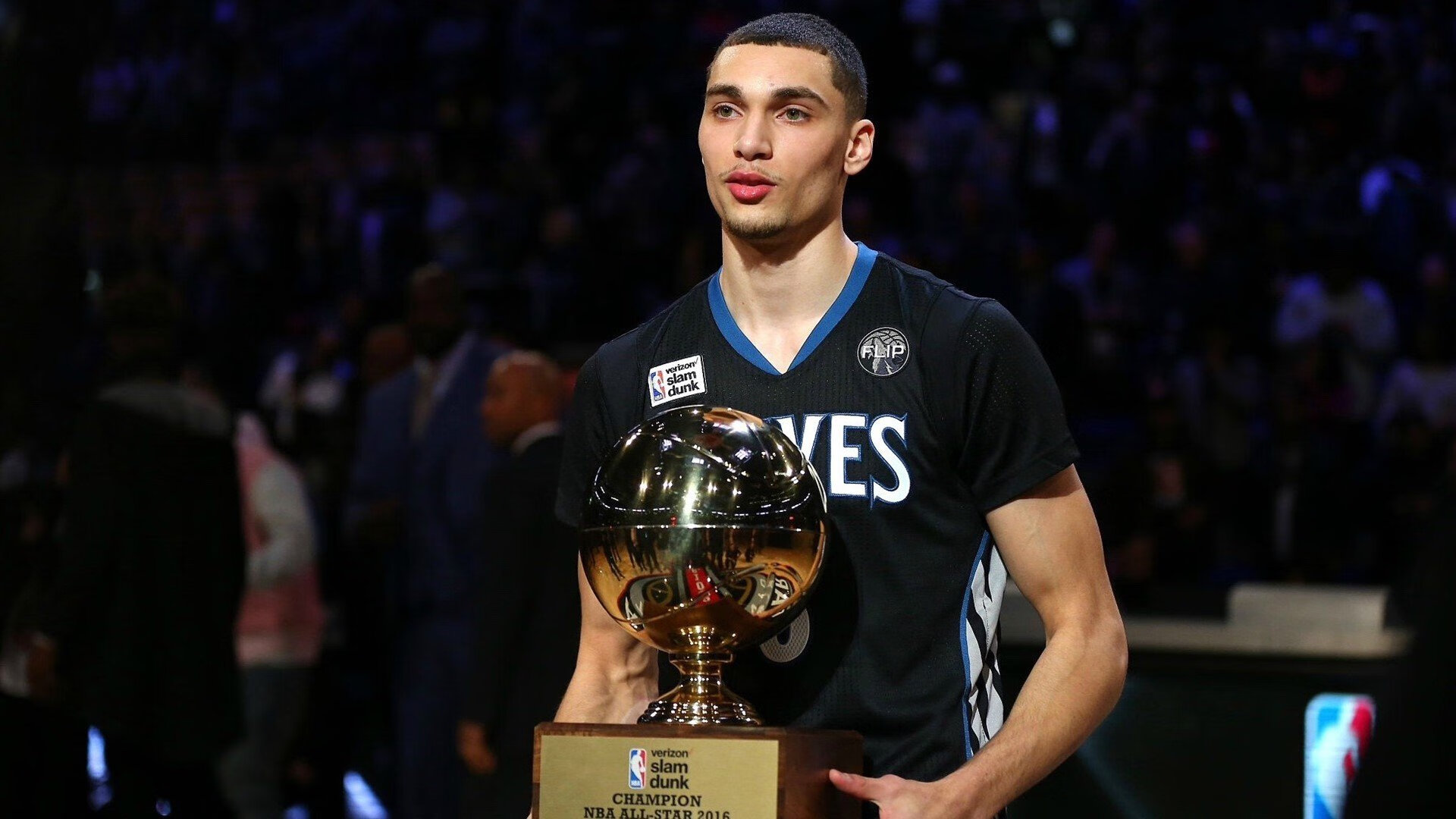 武切维奇绝杀时刻，当天津的夜空被一记三分点燃